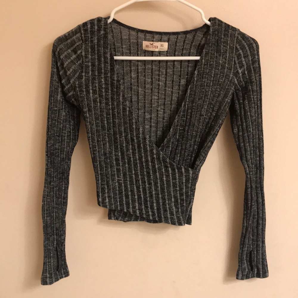 Hollister long sleeve wrap top crop top